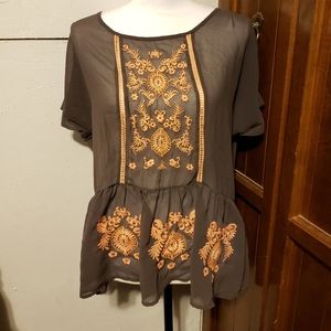 Boho flowy embroidered top